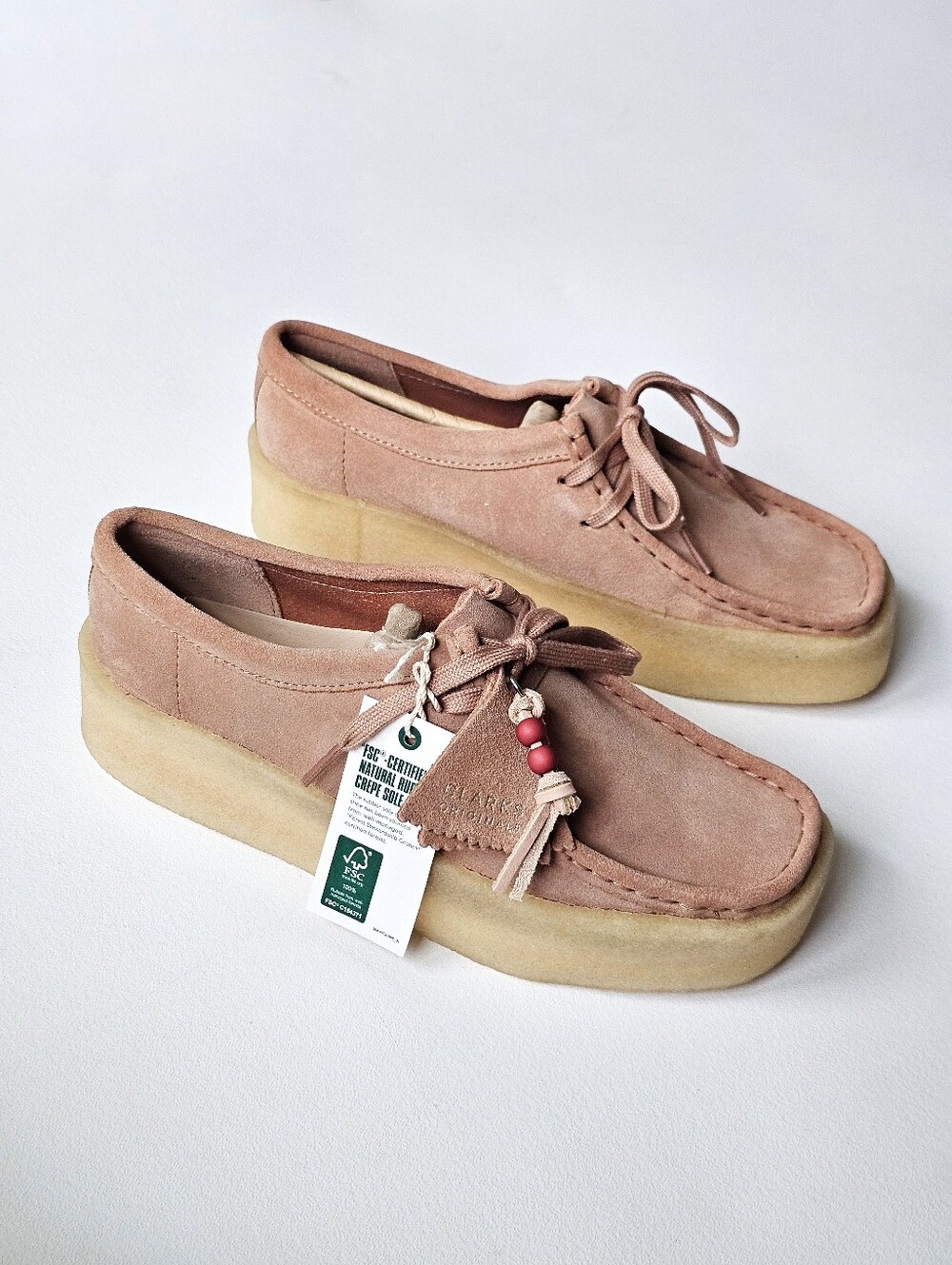 NWT Clarks Originals Wallabee Cup Warm Beige Suede Platform Crepe Shoes 9